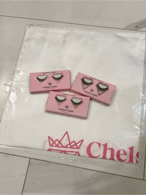 NWT Chelsey Smith Cosmetics CSC Magnetic Eyelashes & Silk Scarf